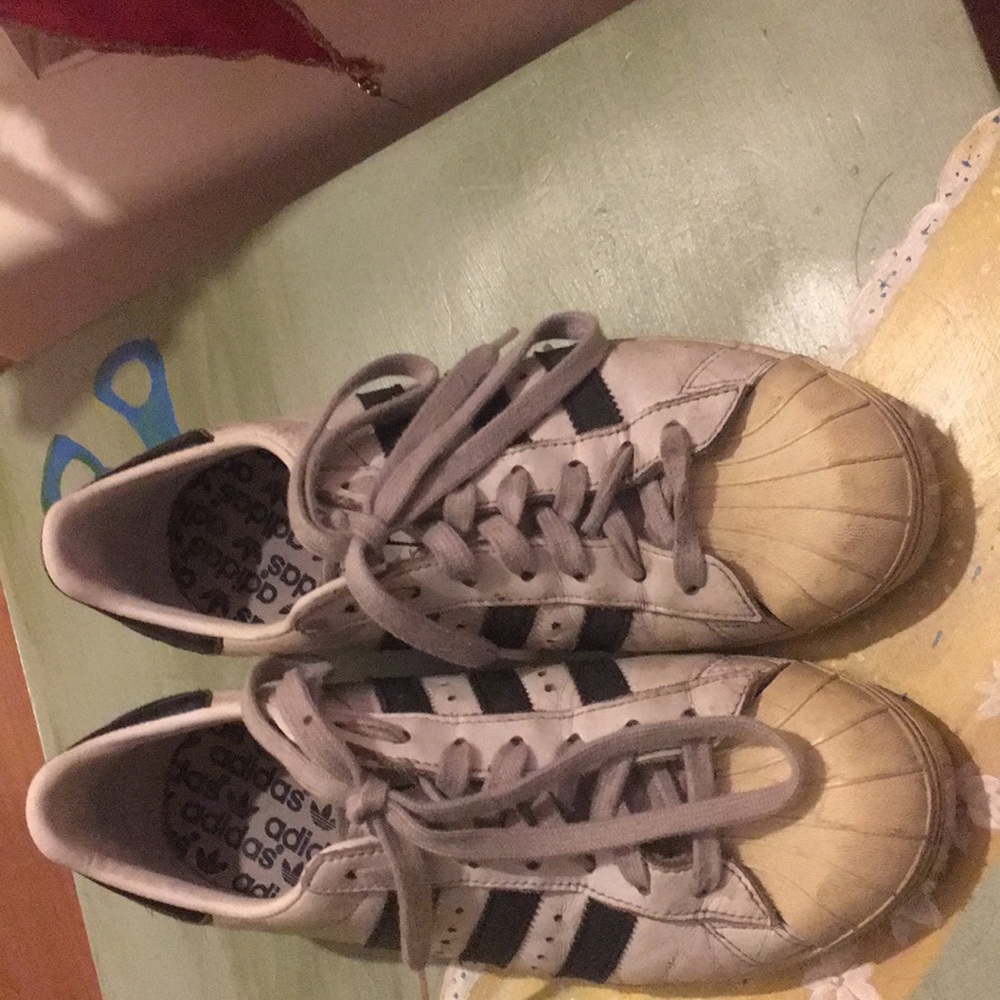 Adidas super stars